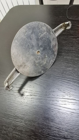 Пресс чугунный для приготовления цыплята-табака