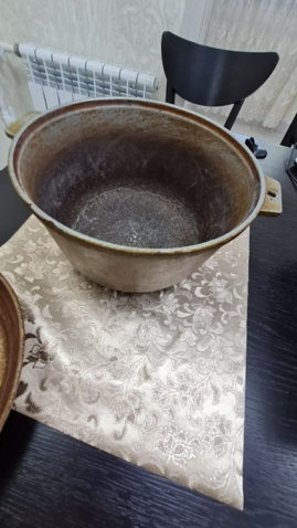 Казан с крышкой и сковорода