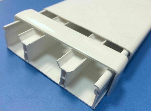 Кабельный канал  профессиональный с перегородкой SPL Россия