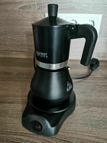 Кофеварка гейзерная FIRST
