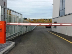 УСТАНОВКА ШЛАГБАУМОВ