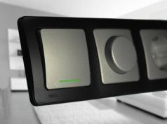 Серия розеток выключателей с/у от HEGEL цвет-серебро