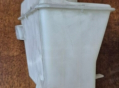 Бачок для омывателя лобового стекла